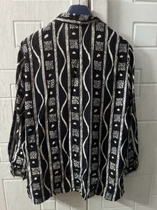 Stylish Black &amp; White Print Shirt