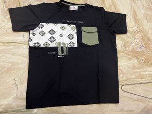 Men's Black Graphic T-Shirt