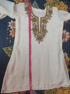 Elegant Embroidered Tunic
