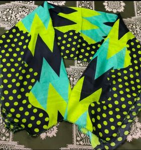 Pretty Black &amp; Green Stole/Scarf✨