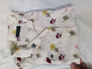 Chic Floral Print Button-Up Blouse