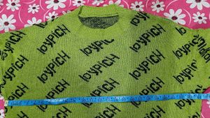 Stylish UniSex Green "loyPICH" Print Sweater