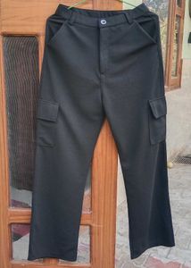 Black wide leg Cargo trouser
