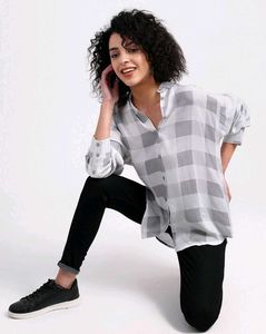 Classic Plaid Button-Up Shirt