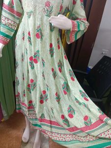 Elegant Floral Print Frock Kurta