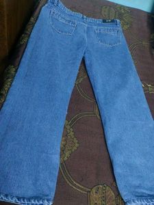 Distressed Wide Leg Jeans