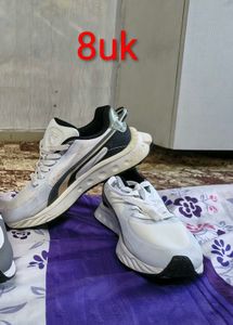 Puma Sneakers
