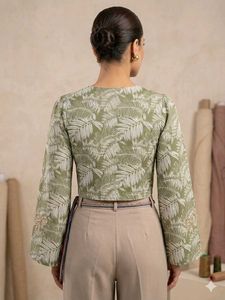 Stylish Leaf Print Crop Top (free delivery 🚚🔥🔥)
