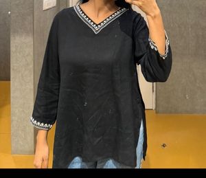 Elegant Black Kurta with White Embroidery