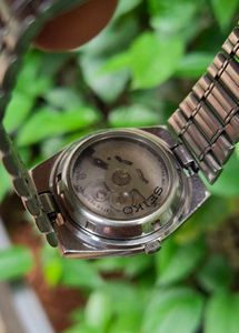 Vintage Seiko 5 Automatic Watch