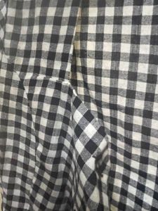 Checkered Cropped top