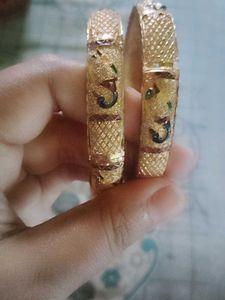 Golden Bangles (Set of 2)