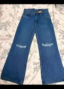 Freakins blue washed vintage baggy jeans distress