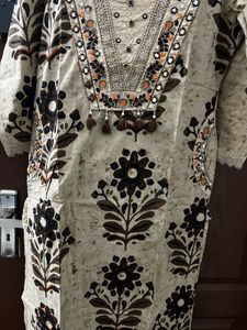 Elegant Printed Kurta Set with Trousers