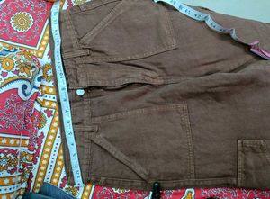 New Jeans Cargo Cut Brown Color