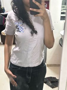 Peaceful Streetwear Graphic T-Shirt