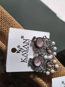 1 pair &amp; Pearl Earrings 🆓 gift 🎁 inside