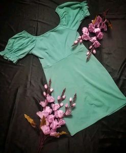 Stylish Green Button-Up Dress