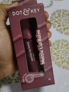 Dot &amp; Key meltie lipbalm shade berry crumble