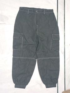 women's Black Cargo pants