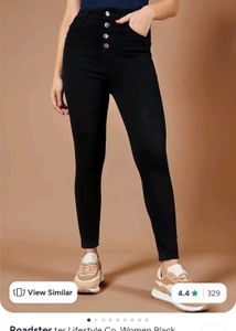 Stylish Black High-Waisted Jeans