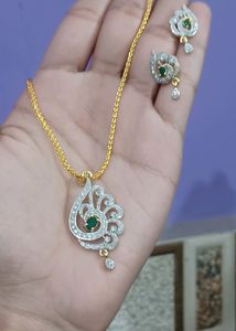 Ad Pendent Set (Price Negotiable)