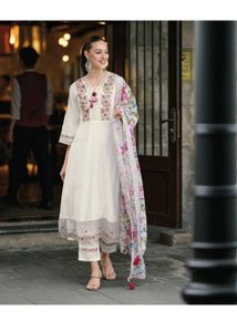 Brand new White Embroidered Kurta Set with tag