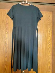 Elegant Black Embellished Short Sleeve Dress