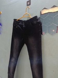 Black Skinny Fit Jeans
