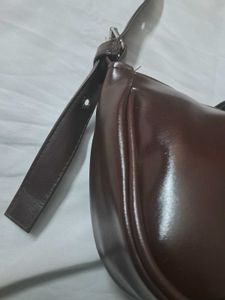 Stylish Chocolate Brown Shoulder Bag With Buckle