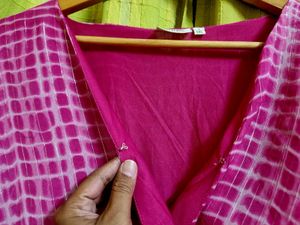 V-Neck Pink Tie-dye Top