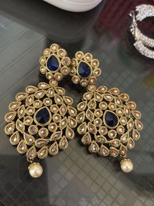 Exquisite Blue Stone &amp; Pearl Earrings