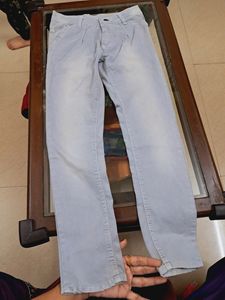 LIGHT BLUE cotton JEANS.