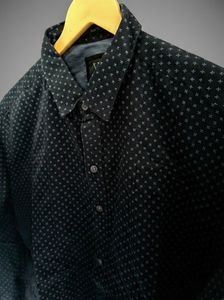Men's Black Patterned Button-Down