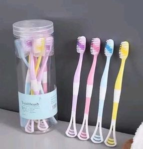 8 Pcs Tooth Brush with Tongue