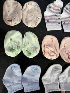 Baby Socks &amp; mittens Bundle