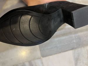 Chic Black Suede Block Heel Ankle Boots