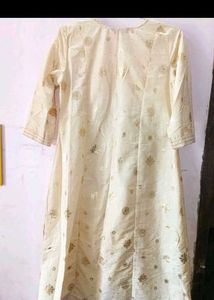 Elegant Beige Kurta with Gold Detail
