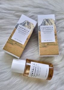 SKIN1004 Madagascar Centella Light Cleansing Oil