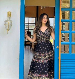 Beautiful black pinterest dress 😍