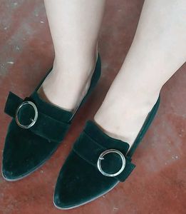New] Moss green velour pumps ORiental Traffic