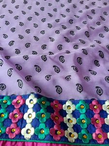 Elegant Paisley Print Saree
