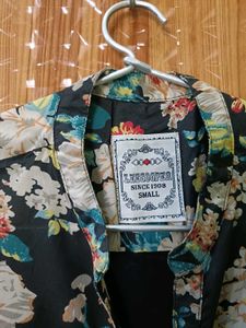 Floral Print Sleeveless Top