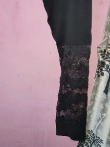 Stylish Black Leggings with Lace Detail
