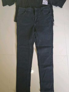 Chic Black Top &amp; Jeans Set
