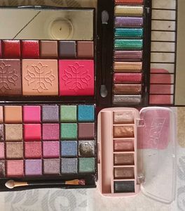 Multicolor Eyeshadow Palette Set