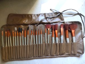 23 Soft Professional Makeup Brushes