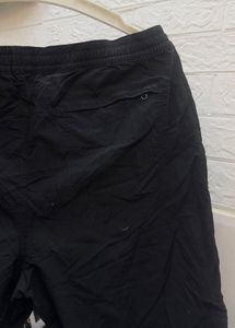 L-XL orginal The North Face Black Shorts