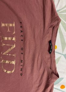 dusty mauve/brown graphic T-shirt
