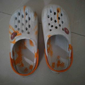Classic Clogs - Size 7